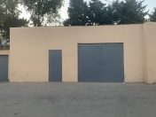 İcarəyə verilir 100 m2 qaraj Ayna Sultanova heykəli