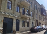 Satılır 2 otaqlı 50 m2 köhnə tikili Nizami m.