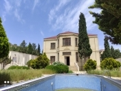 Satılır 5 otaqlı 600 m2 həyət evi Koroğlu m.