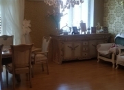 Satılır 4 otaqlı 90 m2 köhnə tikili Xalqlar Dostluğu m.