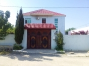 Satılır 6 otaqlı 320 m2 həyət evi Y.Ramana