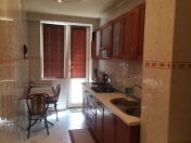 Satılır 4 otaqlı 120 m2 köhnə tikili Dövlət Statistika Komitəsi