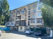 Satılır 2 otaqlı 60 m2 köhnə tikili Bakıxanov