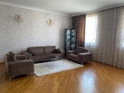 Satılır 4 otaqlı 216 m2 yeni tikili 8 mkr