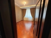 Satılır 4 otaqlı 170 m2 yeni tikili 8 km