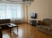 İcarəyə verilir 4 otaqlı 180 m2 yeni tikili Şah İsmayıl Xətai m.