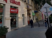 İcarəyə verilir 3 otaqlı 100 m2 ofis Elmlər Akademiyası m.