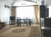 İcarəyə verilir 2 otaqlı 100 m2 yeni tikili Nizami m.