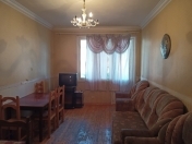 İcarəyə verilir 2 otaqlı 50 m2 köhnə tikili 2 mkr