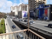 Satılır 3 otaqlı 63.7 m2 köhnə tikili Nizami m.