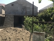 Satılır 3 otaqlı 160 m2 yeni tikili Maştağa