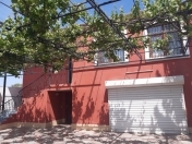 Satılır 6 otaqlı 200 m2 həyət evi Saray