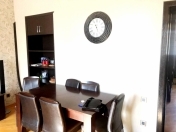 İcarəyə verilir 2 otaqlı 64 m2 köhnə tikili 28 May m.