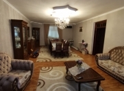 Satılır 14 otaqlı 400 m2 həyət evi Yeni Yasamal