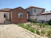 Satılır 3 otaqlı 100 m2 həyət evi Binə