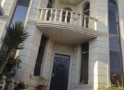 Satılır 5 otaqlı 206 m2 həyət evi Ramana