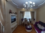 Satılır 4 otaqlı 120 m2 köhnə tikili Yeni Yasamal