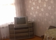 İcarəyə verilir 2 otaqlı 83 m2 köhnə tikili Nəriman Nərimanov parkı