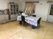 Satılır 2 otaqlı 75 m2 köhnə tikili Əhmədli