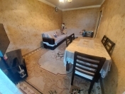 Satılır 4 otaqlı 90 m2 köhnə tikili Ayna Sultanova heykəli