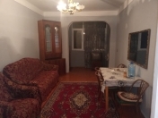 Satılır 2 otaqlı 60 m2 köhnə tikili 2 mkr