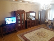 Satılır 3 otaqlı 151 m2 yeni tikili 6-cı parallel