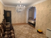 Satılır 3 otaqlı 88 m2 köhnə tikili 8 mkr