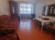 Satılır 2 otaqlı 60 m2 köhnə tikili 3 mkr