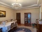 Satılır 4 otaqlı 163 m2 yeni tikili 5 mkr