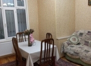 İcarəyə verilir 3 otaqlı 70 m2 köhnə tikili Sahil m.