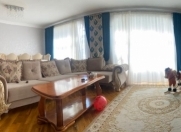 Satılır 4 otaqlı 100 m2 köhnə tikili İnşaatçılar m.