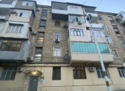 İcarəyə verilir 4 otaqlı 100 m2 köhnə tikili Nəriman Nərimanov m.