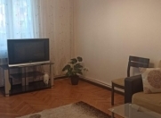 İcarəyə verilir 2 otaqlı 40 m2 köhnə tikili Moskva univermağı