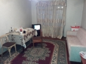 İcarəyə verilir 2 otaqlı 50 m2 köhnə tikili Qara Qarayev m.