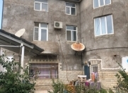 Satılır 4 otaqlı 7 m2 həyət evi Badamdar