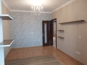 İcarəyə verilir 3 otaqlı 70 m2 köhnə tikili Memar Əcəmi m.