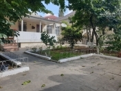 Satılır 7 otaqlı 200 m2 həyət evi Rəsulzadə
