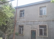 Satılır 4 otaqlı 180 m2 bağ evi Novxanı