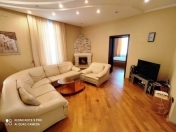 İcarəyə verilir 3 otaqlı 100 m2 köhnə tikili Sahil m.