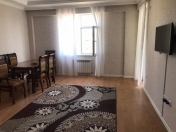 İcarəyə verilir 3 otaqlı 110 m2 yeni tikili Həzi Aslanov m.