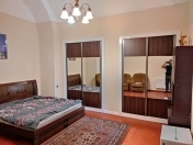 İcarəyə verilir 1 otaqlı 40 m2 köhnə tikili Sahil m.