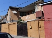 Satılır 8 otaqlı 190 m2 köhnə tikili 7 mkr