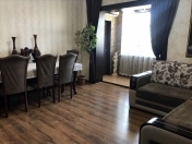 Satılır 4 otaqlı 70 m2 köhnə tikili Lökbatan