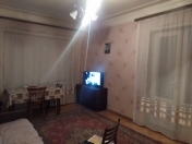 Satılır 4 otaqlı 100 m2 köhnə tikili 9 mkr