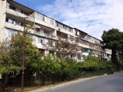 Satılır 5 otaqlı 110 m2 köhnə tikili Həzi Aslanov m.