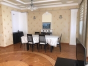 Satılır 5 otaqlı 220 m2 yeni tikili Neftçilər m.