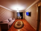 Satılır 5 otaqlı 120 m2 köhnə tikili 8 km