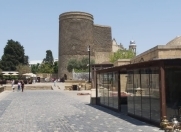 İcarəyə verilir 2 otaqlı 200 m2 obyekt Qız Qalası