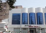 Satılır 2 otaqlı 90 m2 yeni tikili Memar Əcəmi m.