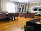 İcarəyə verilir 4 otaqlı 160 m2 bağ evi Buzovna